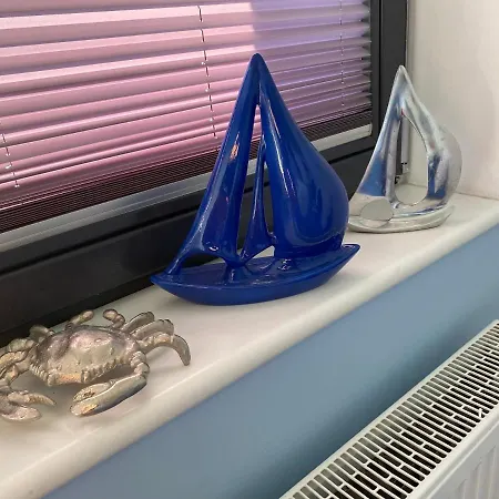 アパート Little White Frog *