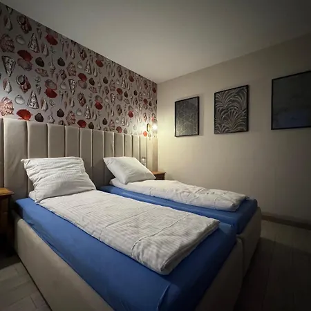 Apartament Little White Frog